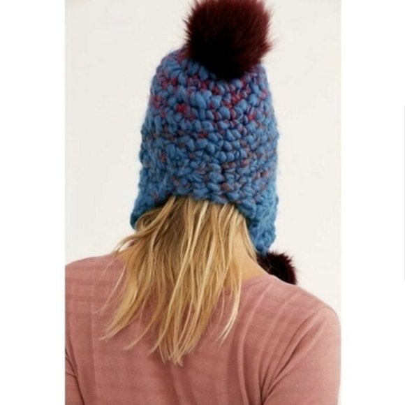 NWT Free People MOROCCAN BLUE COMBO Beanie Hat Pom Pom Knit - Picture 2 of 8